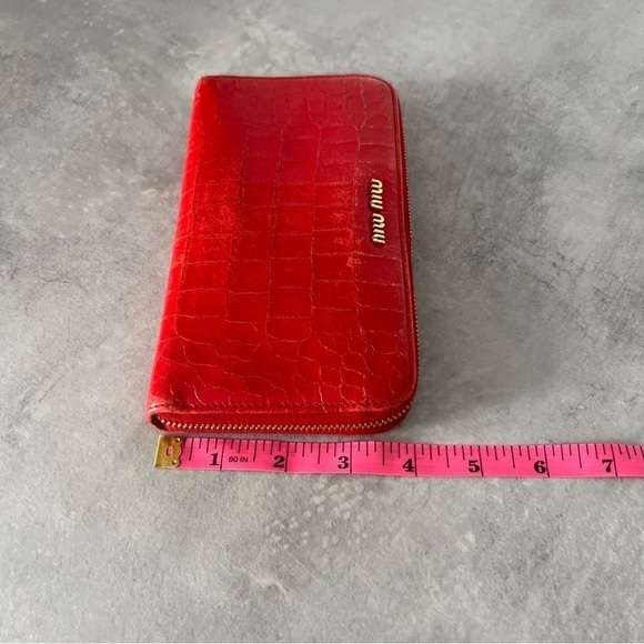 MIU Miu St. Cocco Lux Portaf in Rosso / Red - Picture 16 of 16